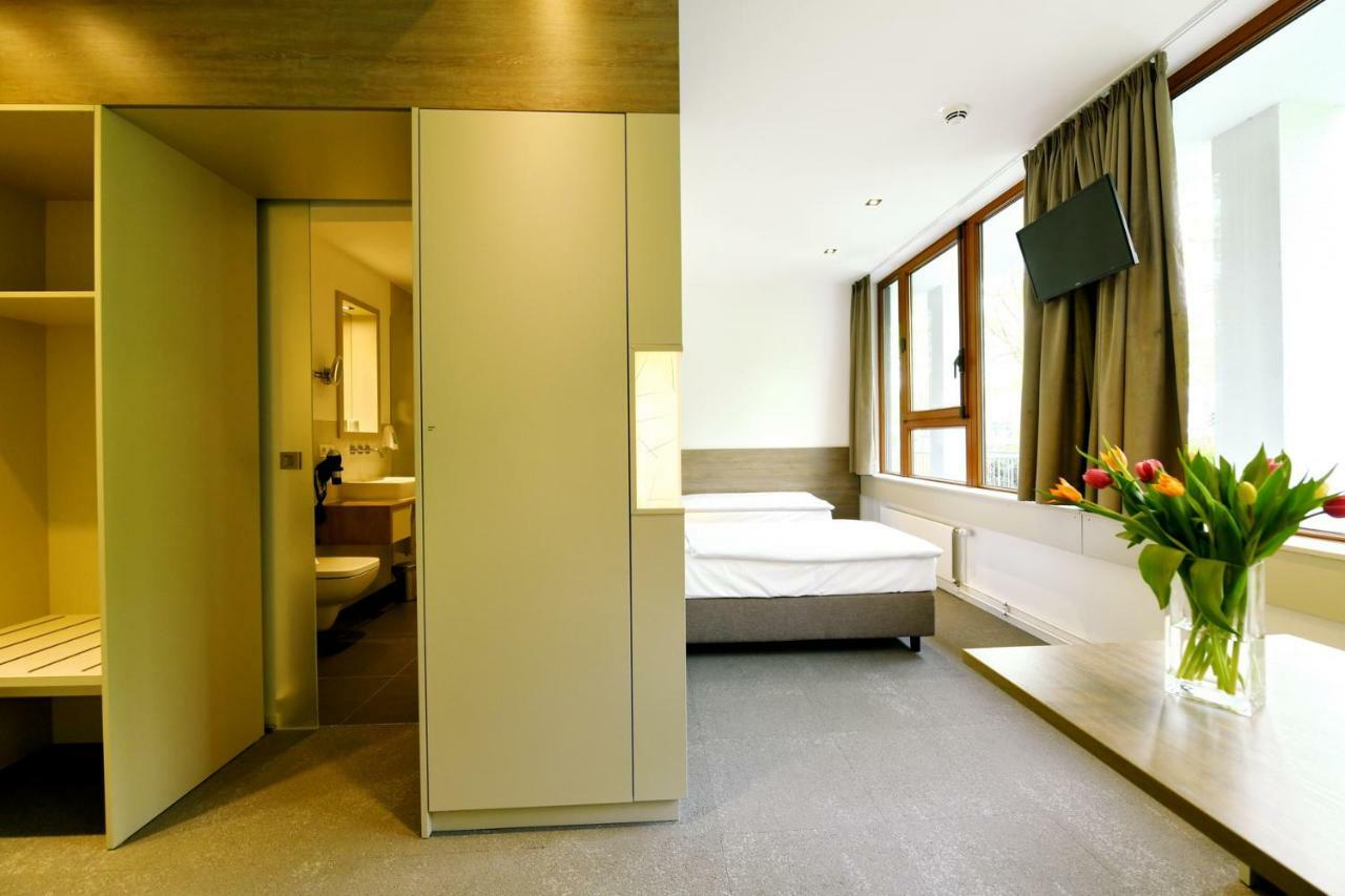 Cjd Godesberg Hotel 2*